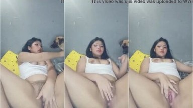 Bokep Indo - Agnes Cantik Memek Tembem Colmek 1Jari - Bokep Indo Viral