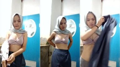 Bokep Yuyun Sma Ngasih Pap Pacar Biar Ga Diputusin - Fullbokep.com