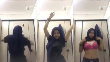 Bokep Indo Sk4Nd4L Hijabers Sange Di Kantor Part 1 - Bokepsih