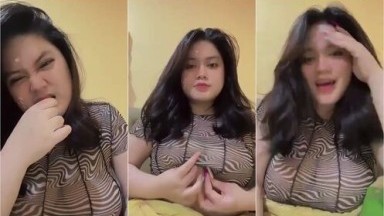 Kak Lynn Tobrut Cantik No Bra Tebak Warna Pentilnya - Avtub Simontok